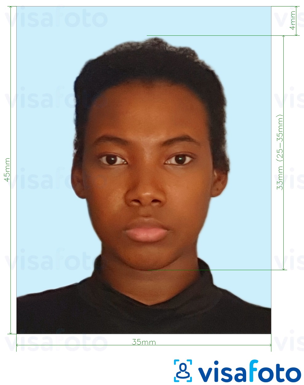 Exemple de foto per a Passaport Jamaica de 35x45 mm de fons blau pàl·lid amb la mida exacta especificada