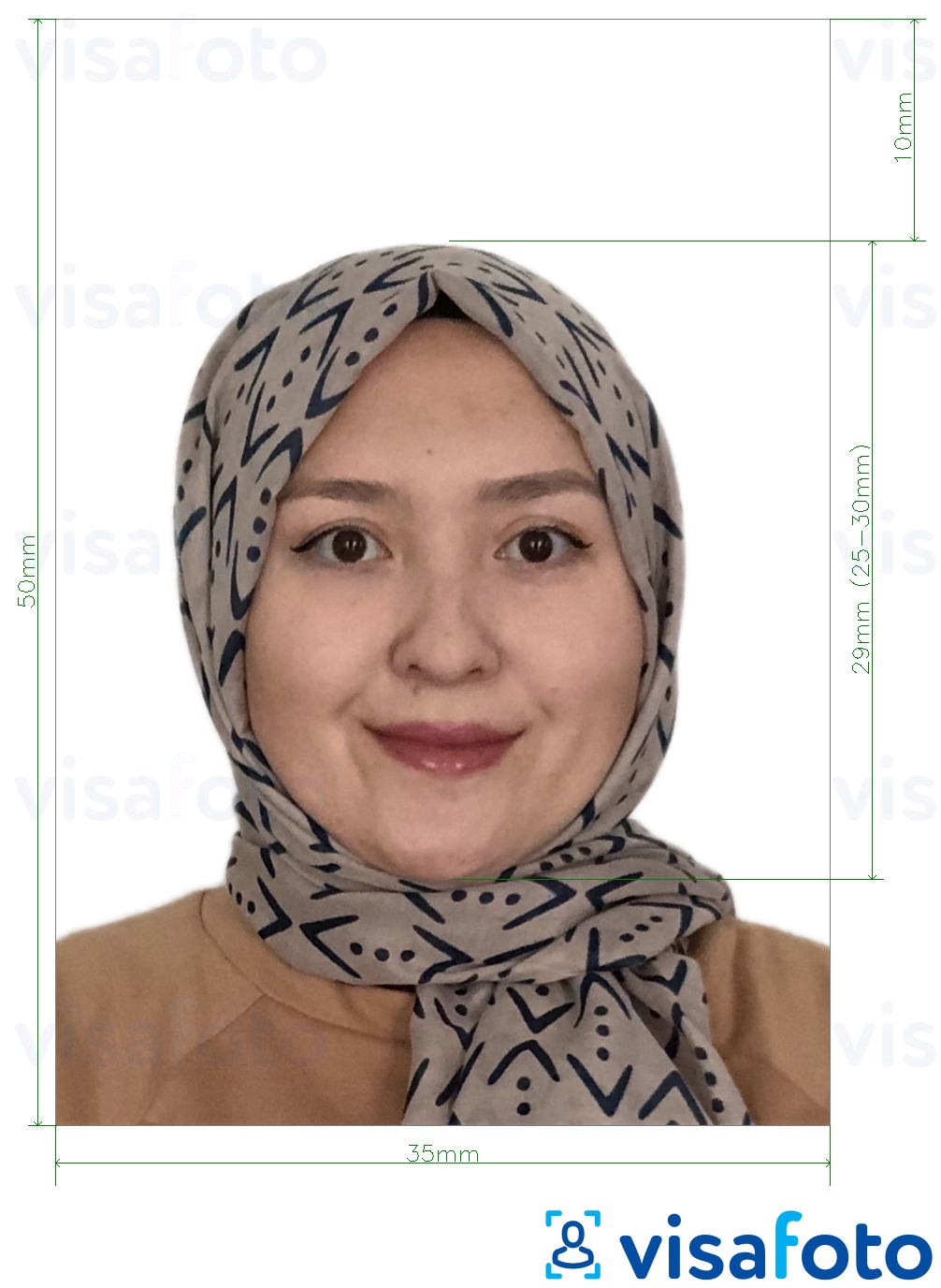Exemple de foto per a Passaport de Malàisia 35x50 mm de fons blanc amb la mida exacta especificada